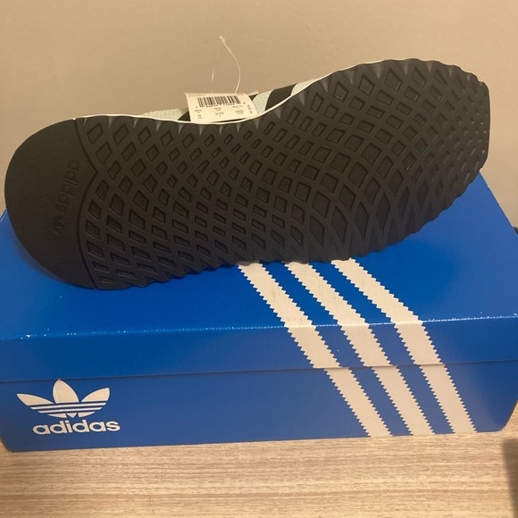 Brand new with box ❤️‍🔥 Adidas U_Path Run - Picture 3 of 3